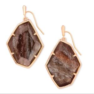 KS Dunn earring in rose gold and Sable stone